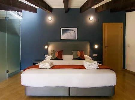 Welcomer Hotel